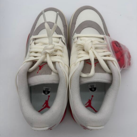 Athletic_Shoes